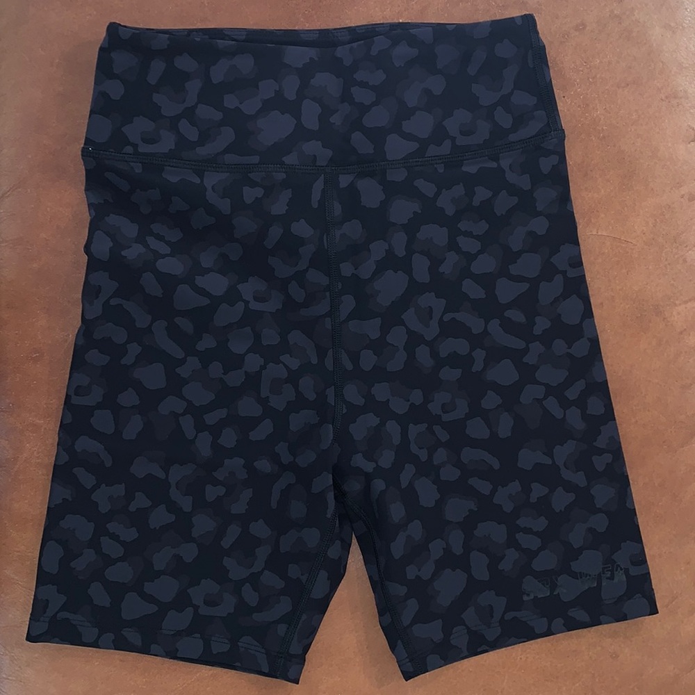 Sarah’s Day WF Midnight Camo